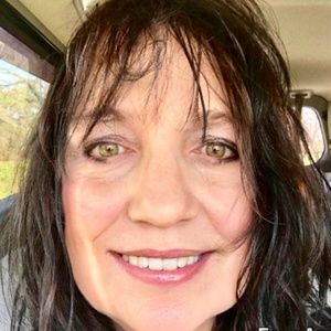 Meet your Posher, Kay